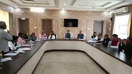 कन्या महाविद्यालय के पांचवीं के स्कूल जैसे हालात