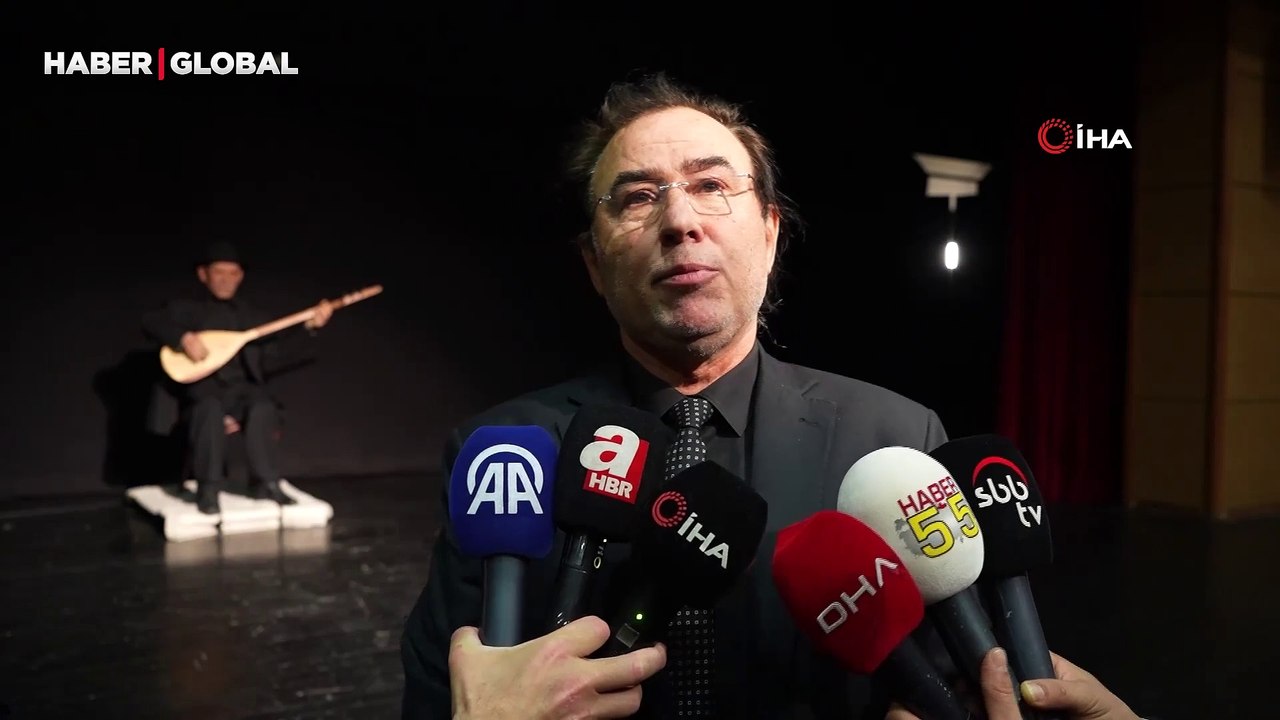 Robot Aşık Veysel öğrencilere konser verdi