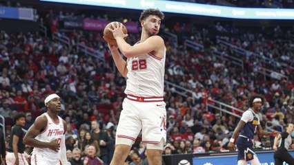 Knicks Suffer Narrow Defeat in Controversial NBA Clash 🏀