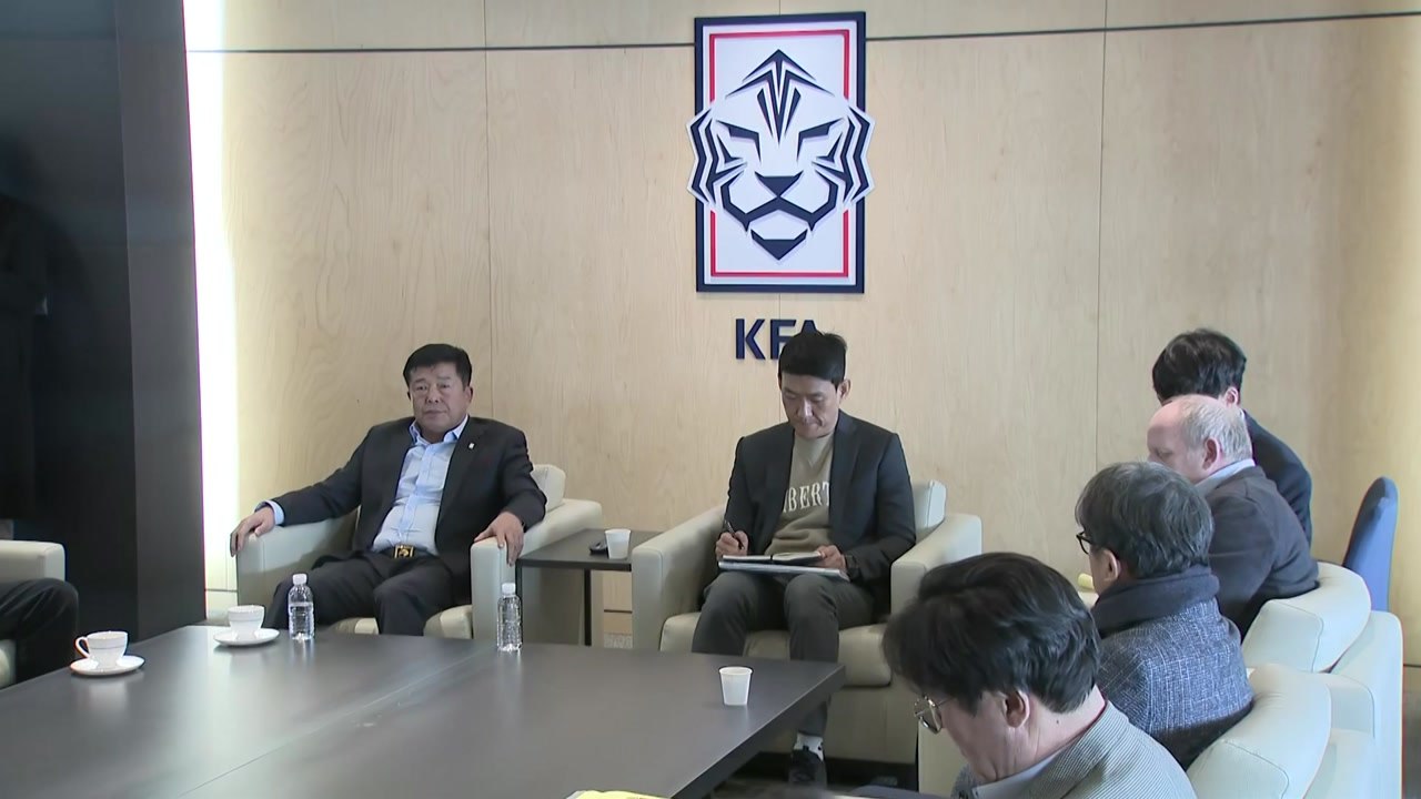 자유토론서 '클린스만 경질' 언급...15일 전력강화위 / YTN