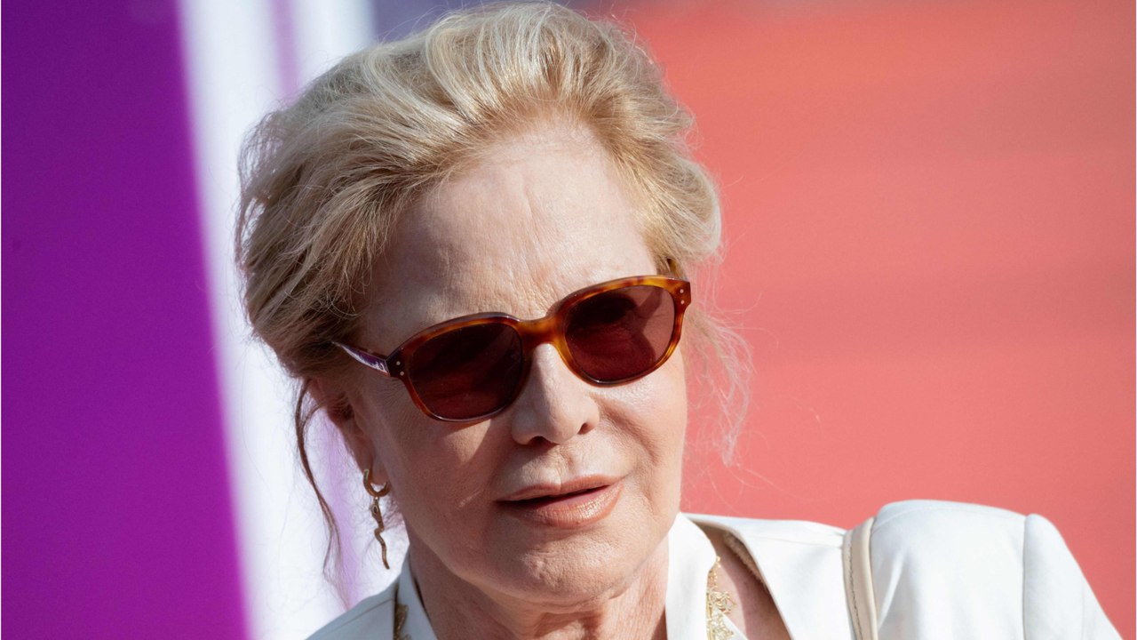 GALA VIDEO - Sylvie Vartan : à bientôt 80 ans, elle fait une arrivée remarquée… sur TikTok !