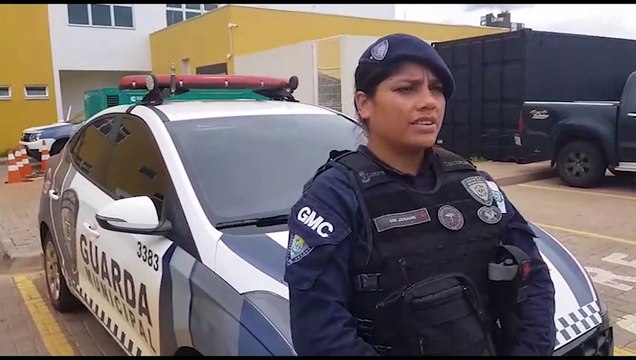 Mulher é agredida com golpes de facão pelo marido e golpeada no rosto pelo irmão