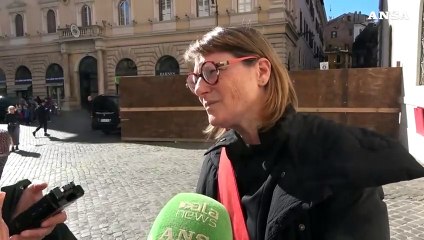 Ex Ilva, il senatore Turco del M5s contestato da una ricercatrice durante l'intervento