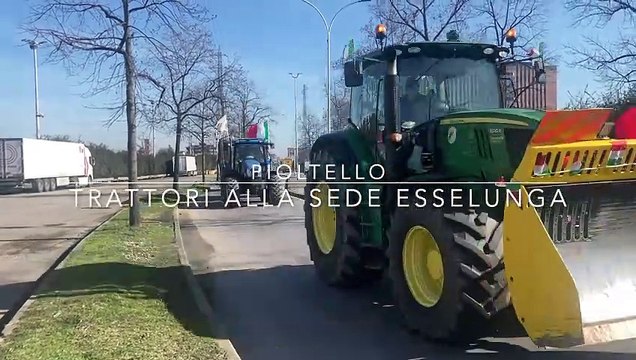 Melegnano, l?ultima marcia dei trattori: il corteo finale dopo 15 giorni di protesta