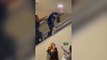 El impactante vídeo de Gignac: a punto de desnucarse encajado en unas escaleras mecánicas