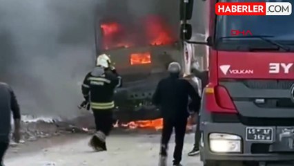 Manisa'da Hafriyat Kamyonu Alev Aldı