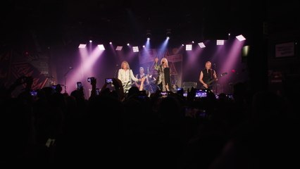 Def Leppard - Animal (Live At Whisky A Go Go)