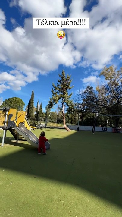 Πάρης Αλεξάνδρου: Περπατάει και απολαμβάνει την...