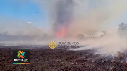 tn7-bomberos-captan-formacion-de-torbellino-de-fuego-en-playas-del-coco-guanacaste-130224