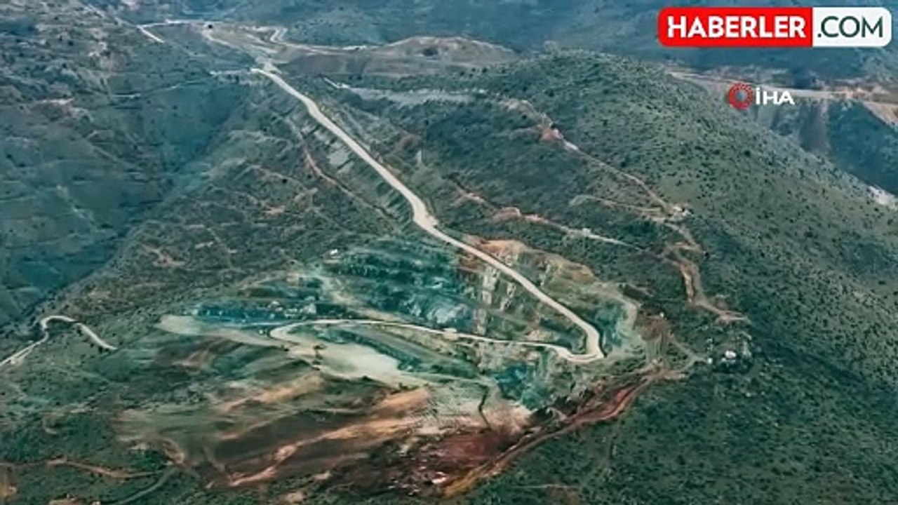 Erzincan'da maden sahasında toprak kayması: 9 çalışandan haber alınamıyor