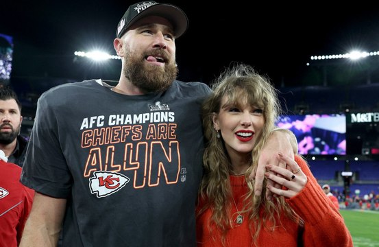 Travis Kelce’s star NFL teammate sings a Taylor Swift love song in the shower
