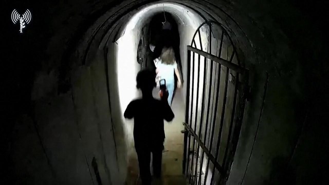 하마스 지도자 신와르 가자터널 탈출 모습 포착 ...영상 공개 / YTN