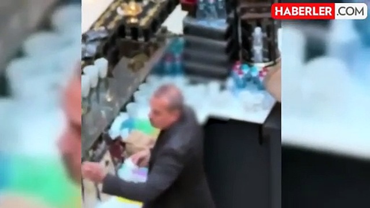 Kahve fincanlarını tükürükle temizleyen işletmeciden şaka gibi savunma