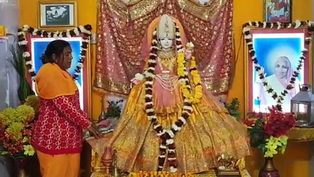 वसंत पंचमी आज: मंदिरों में हो रही सरस्वती देवी की विशेष पूजा-अर्चना
