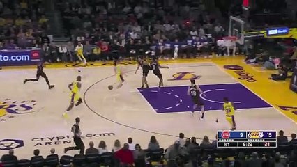 Reaves stars with two outrageous assists