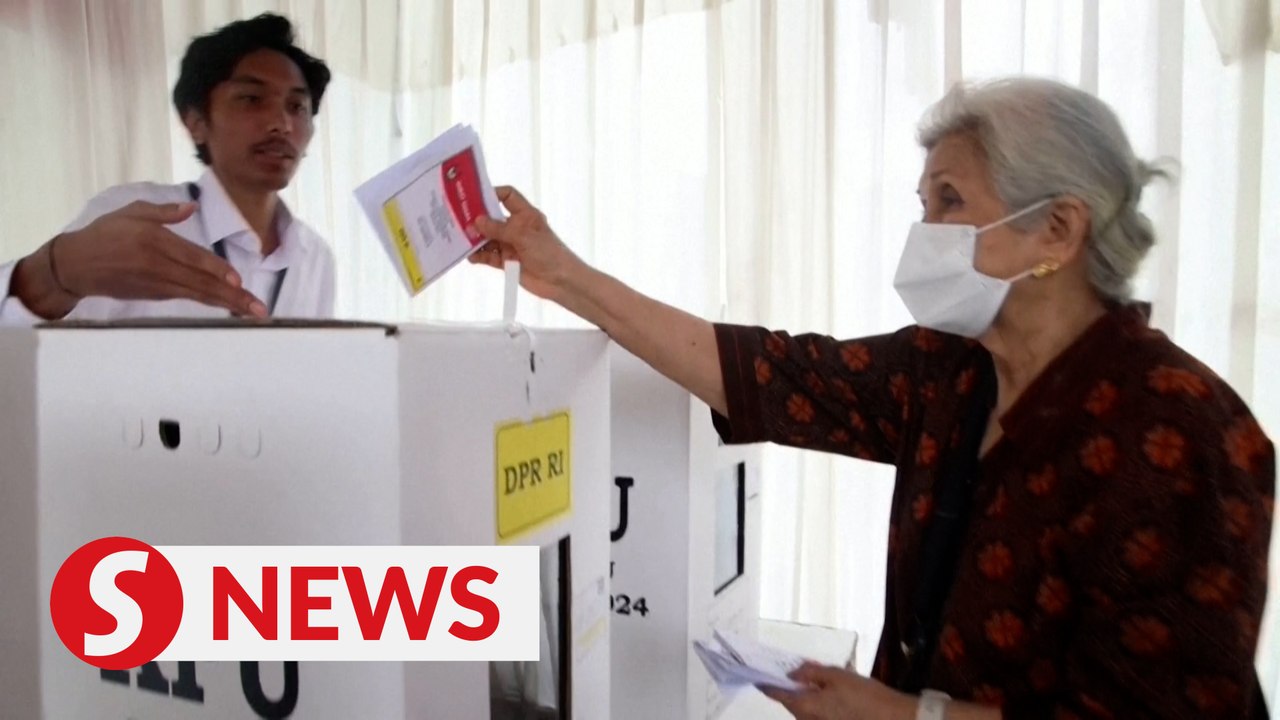 Indonesia kicks off presidential election amid floods