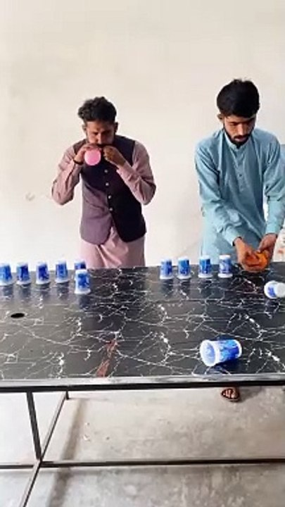 Balloon cup game challenge #funnyvideo #funnyvideovlogs #funchallenge #funnygame