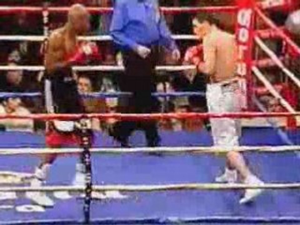 Vanes Martirosyan vs. Taronze Washington