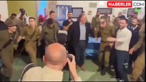 Eski ABD Dışişleri Bakanı Pompeo, Gazze'de İsrail askerleriyle dans etti