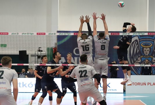 Sławomir Stolc i Artur Szalpuk po meczu CUK Anioły Toruń - Projekt Warszawa