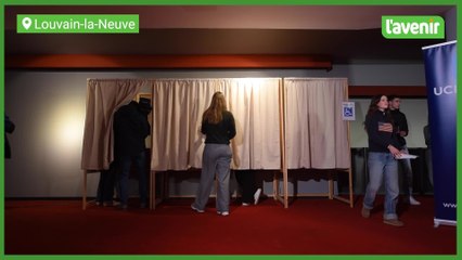 Un bureau de vote reconstitué pour informer les futurs électeurs