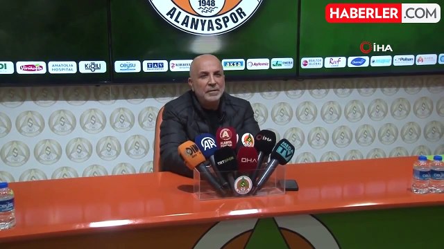 Alanyaspor Başkanı Çavuşoğlu'ndan Fenerbahçe maçındaki hakem kararlarına eleştiri