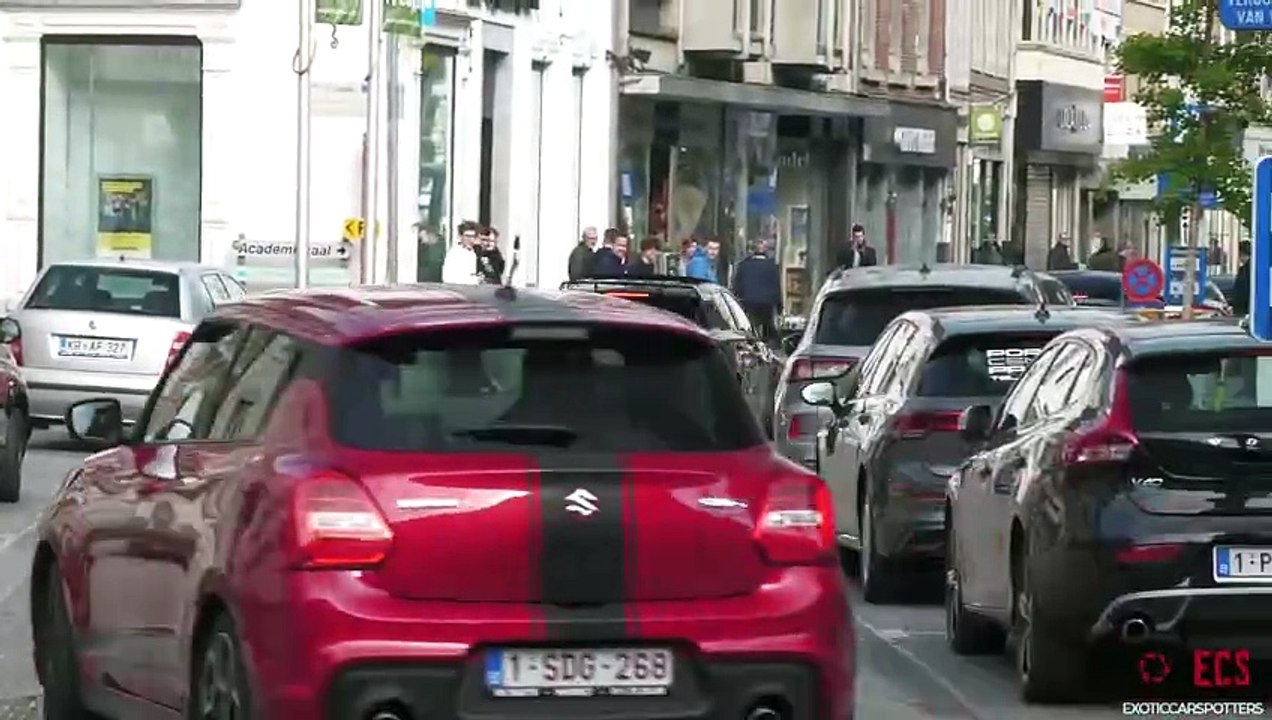 Mercedes A45 S AMG with Decat Milltek Exhaust - LOUD Acceleration Sounds !