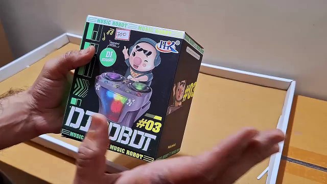 Unboxing and Review of DJ Robot Toy for Kids with LED Lights, Musical Toys for Kids, Battery Operated Toys, DJ Rock Pig Robot, Crawling Toys for Kids, Electric Waddles and Dances Toys