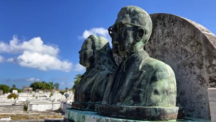 Historias de amor que nunca mueren en el cementerio de La Habana