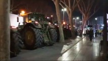 Decenas de tractores bloquean las salidas de la Asamblea de Murcia