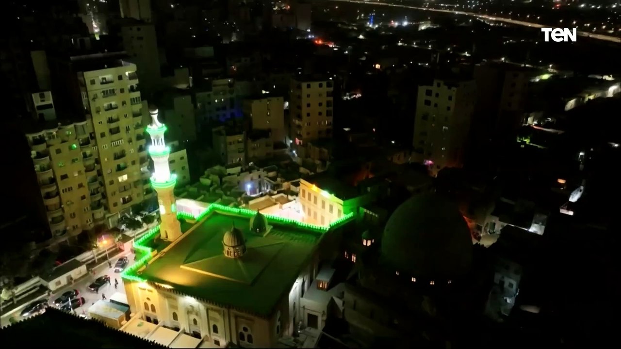 الرئيس التركي أدوغان  يزور الامام مسجد الإمام ا...