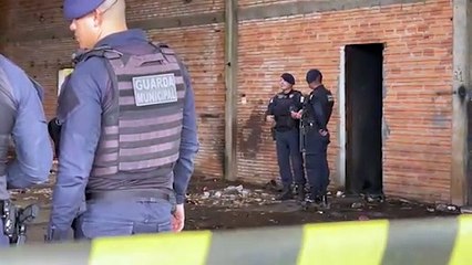 Homem encontrado em atitude suspeita no local do achado de cadáver é encaminhado à Delegacia