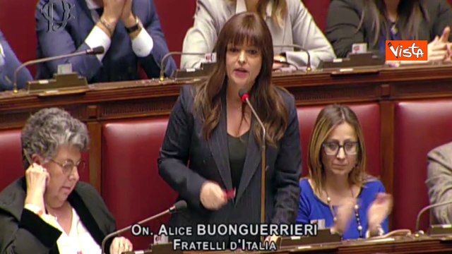 Commissione Covid, bagarre alla Camera durante intervento Buonguerrieri. Seduta sospesa