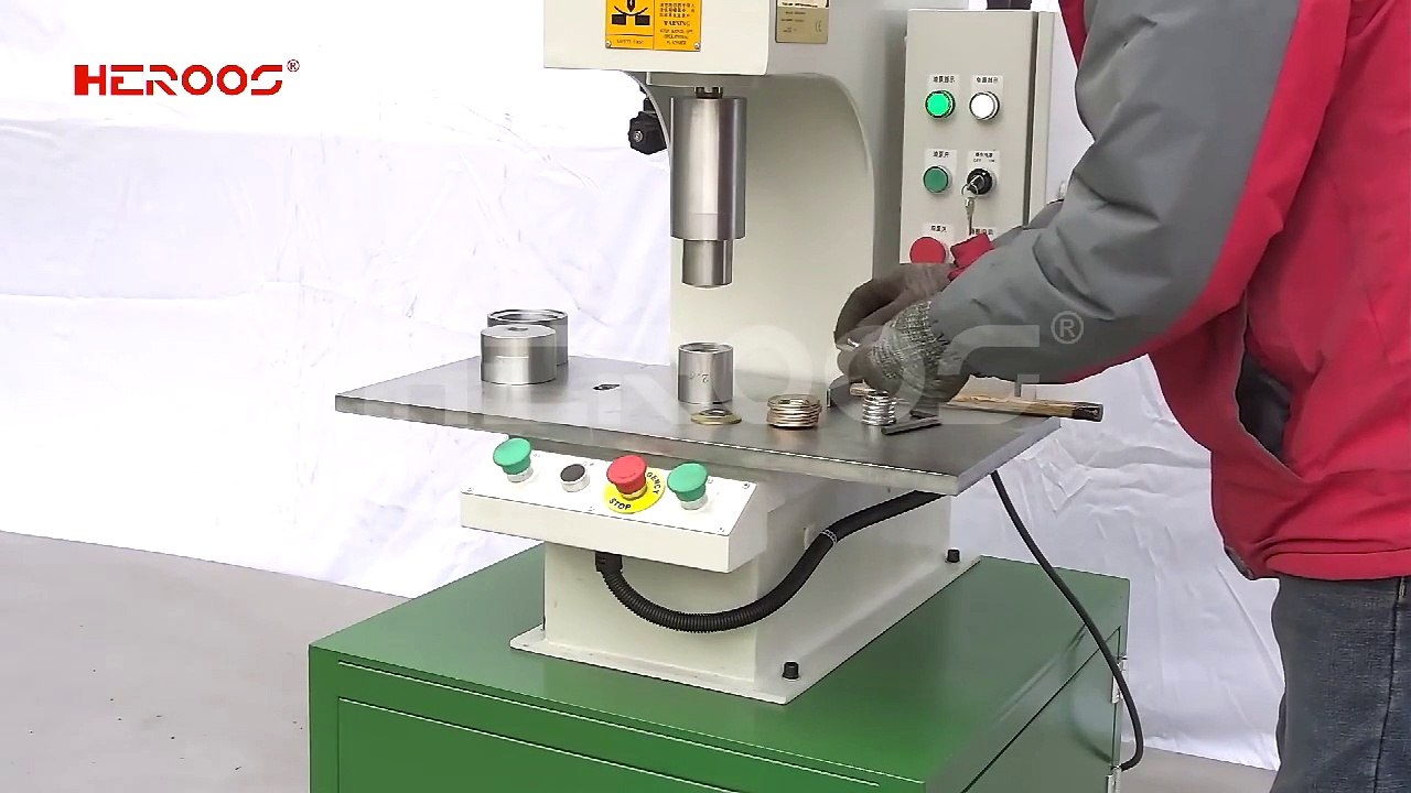 Spiral Wound Gasket Outer Ring Assembly Machine by HEROOS®