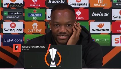 Mandanda : "Mike Maignan fait partie des meilleurs gardiens au monde”