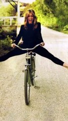 Η Τζένιφερ Άνιστον έγινε 55! Το ευχαριστήριο βίντεο με τις flashback φωτογραφίες!