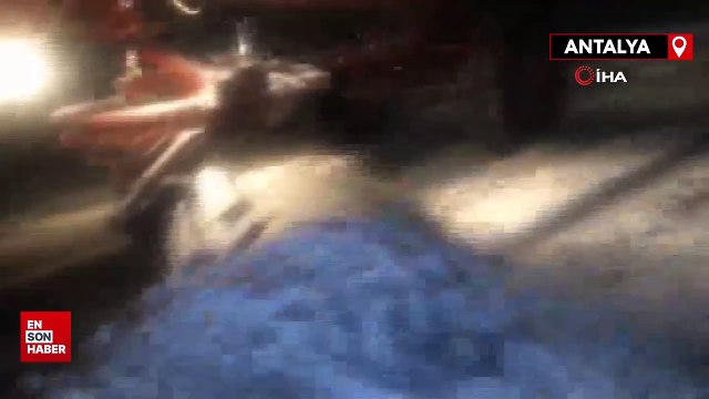 Antalya-Konya kara yolunda yoğun kar yağışı