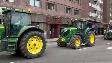 Los regantes reivindican mejoras de una tubería en Valladolid