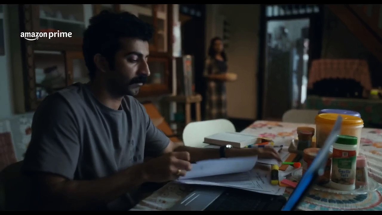 Poacher trailer omeu