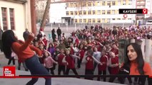Kayseri'de öğrenciler derslerine oynayarak giriyorlar