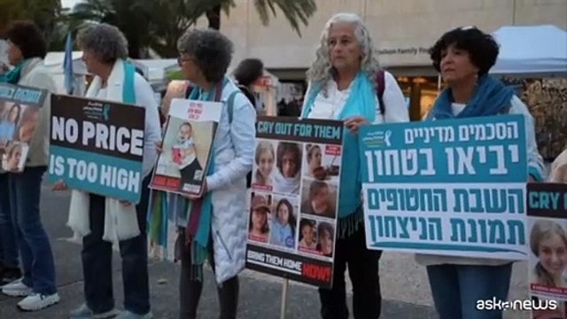 Piazza degli ostaggi a Tel Aviv per dare solidariet? alle famiglie