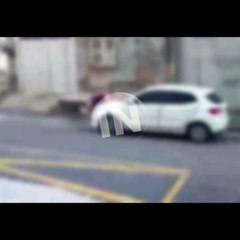 VÍDEO: Homem é preso por atropelar a ex-companheira que tentava impedir que ele levasse veículo