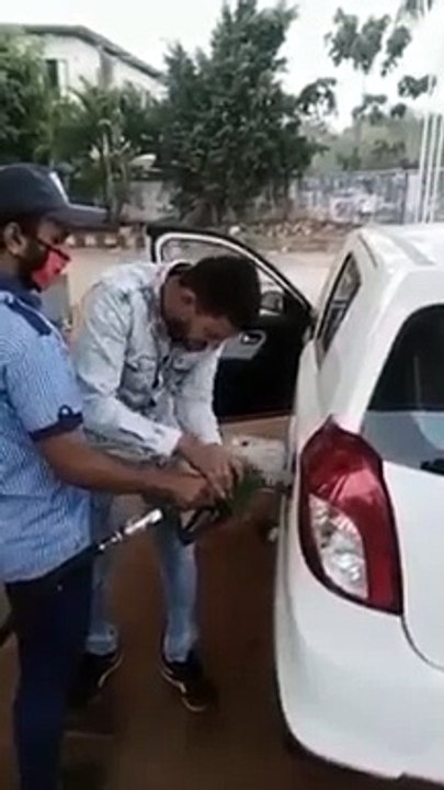Fuel price