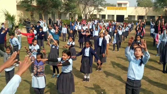 सूर्य सप्तमी पर किया सूर्य नमस्कार