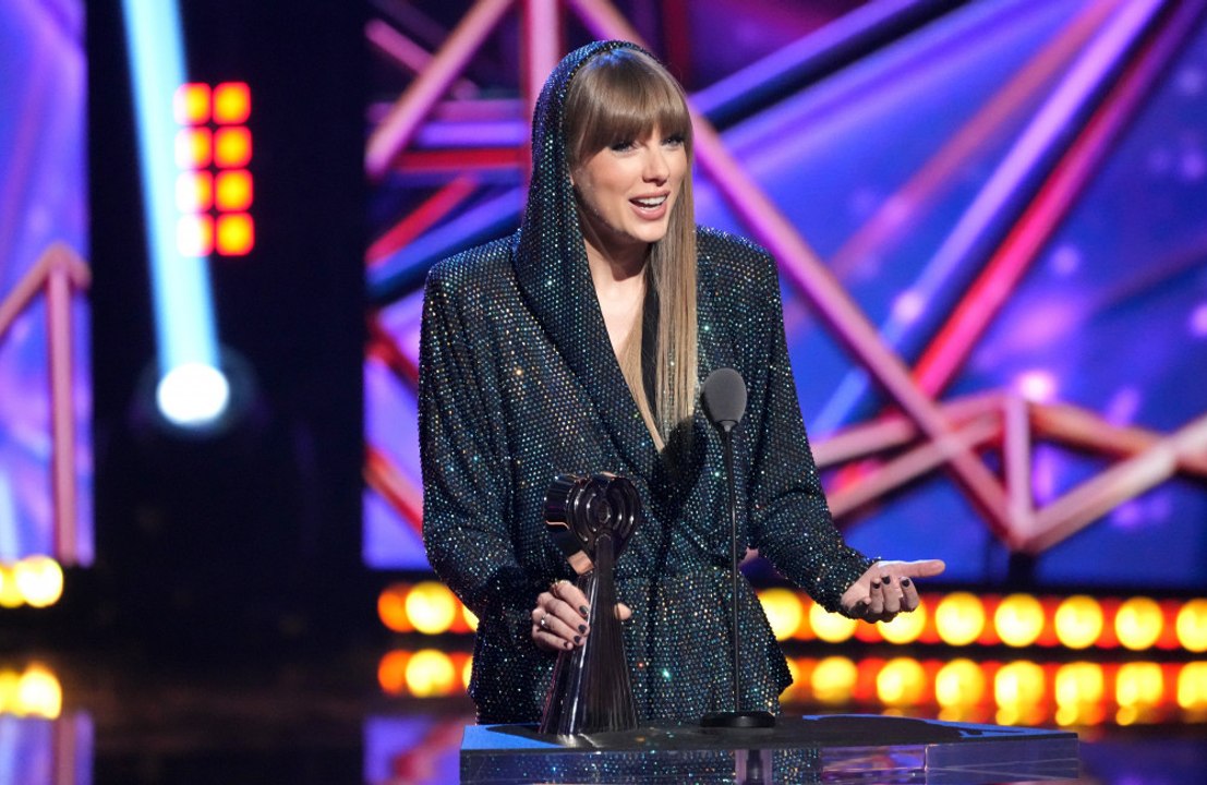Taylor Swift dona 100.000 dólares a la familia de la mujer asesinada en el desfile de la victoria de los Kansas City Chiefs