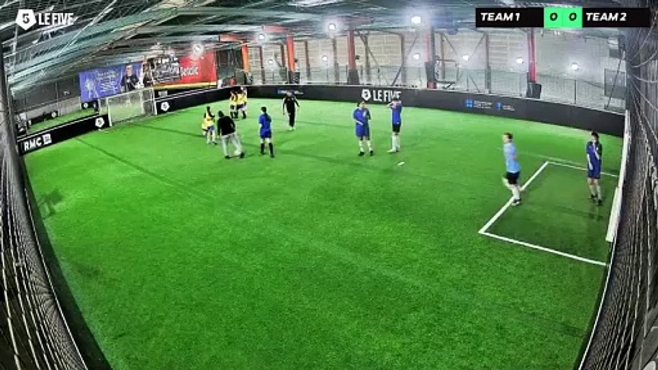 ZIDANE FIVE CLUB MORANGIS 15/02 à 16:49 - Football Terrain 1 (LeFive Morangis)