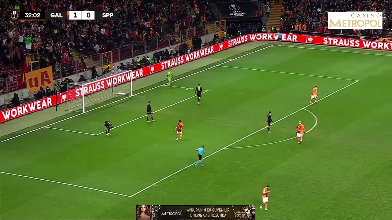 Galatasaray, UEFA Avrupa Ligi son 16 turu play-off ilk maçında Sparta Prag'ı 3-2 mağlup etti.