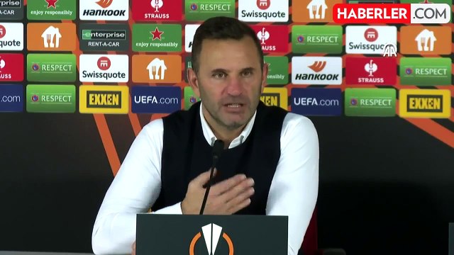 Onunla yola devam etmek istiyoruz diyen Okan Buruk Muslera'yı öve öve bitiremedi