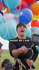 Ce prêtre s'est accroché à 1000 ballons