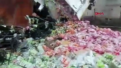 Önce kamyon, ardından TIR... Yaptırdığı evin başına gelmeyen kalmadı